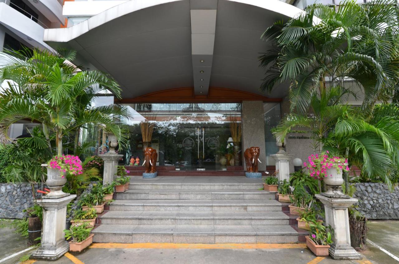 Grand Tara Garden Thai Hotel Bangkok Exterior foto