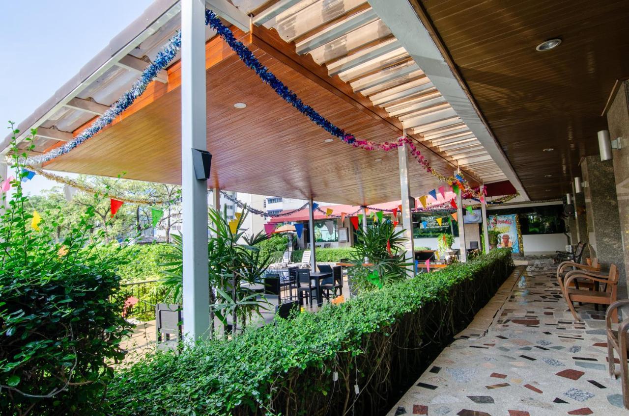 Grand Tara Garden Thai Hotel Bangkok Exterior foto
